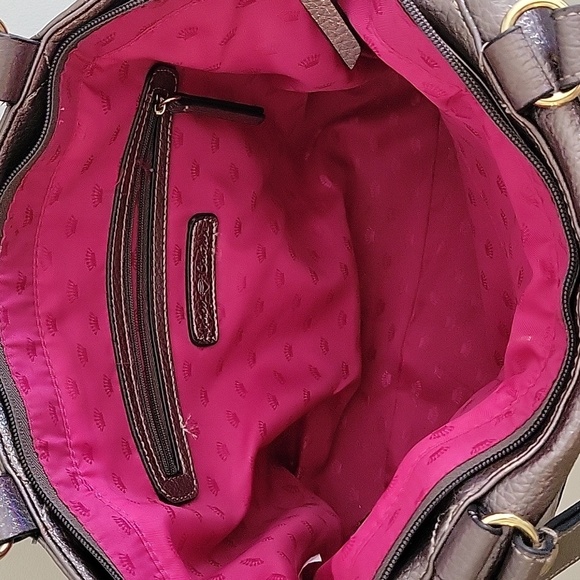 Y2K Juicy Couture Metallic Shoulder Bag with Gold Hardware - Picture 4 of 11